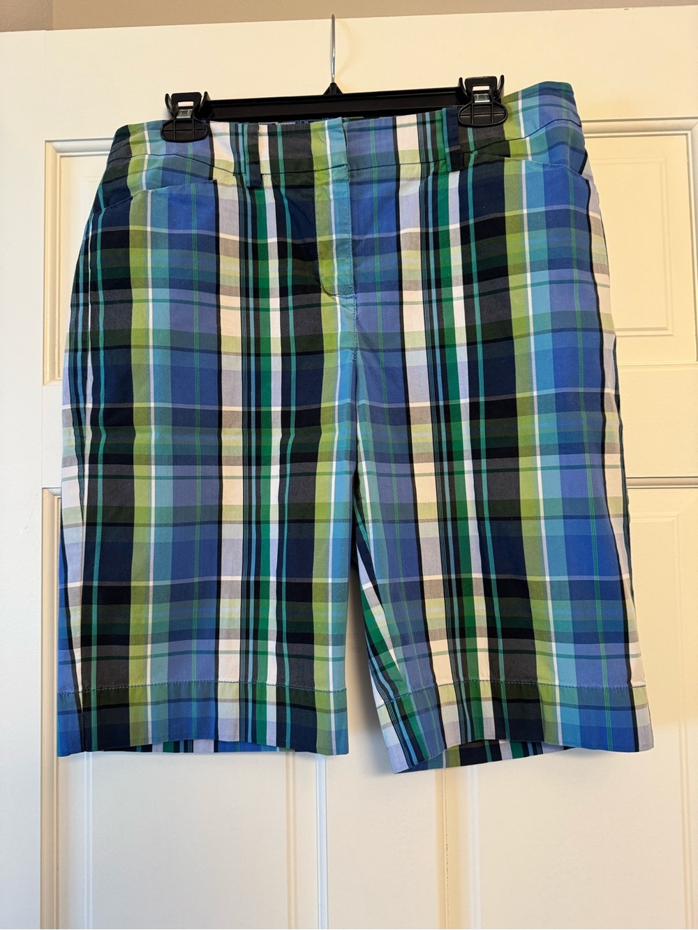 Jones New York Sport Bermuda Shorts in Blue and Green Plaid